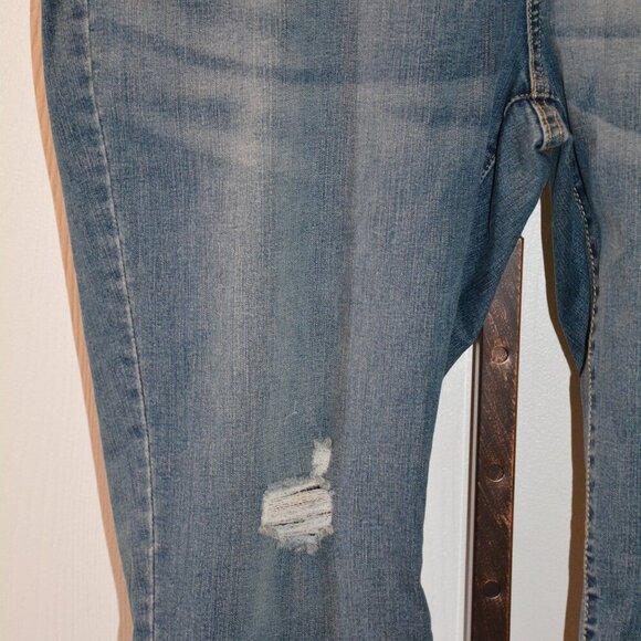 Levi Strauss Gold Women's Mid Rise Boyfriend Cropped Cuffed Jeans 24 NWT - Picture 3 of 10